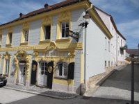 alte apotheke weitra 004  hier sieht man den hinternen anbau aus dem 19.jhd und 20. jhd