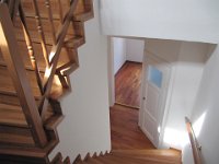 alte apotheke weitra 072  stiegenhaus im anbau ganz in echtholz