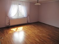 alte apotheke weitra 080  alle boeden hier in echtholz (kirsche)